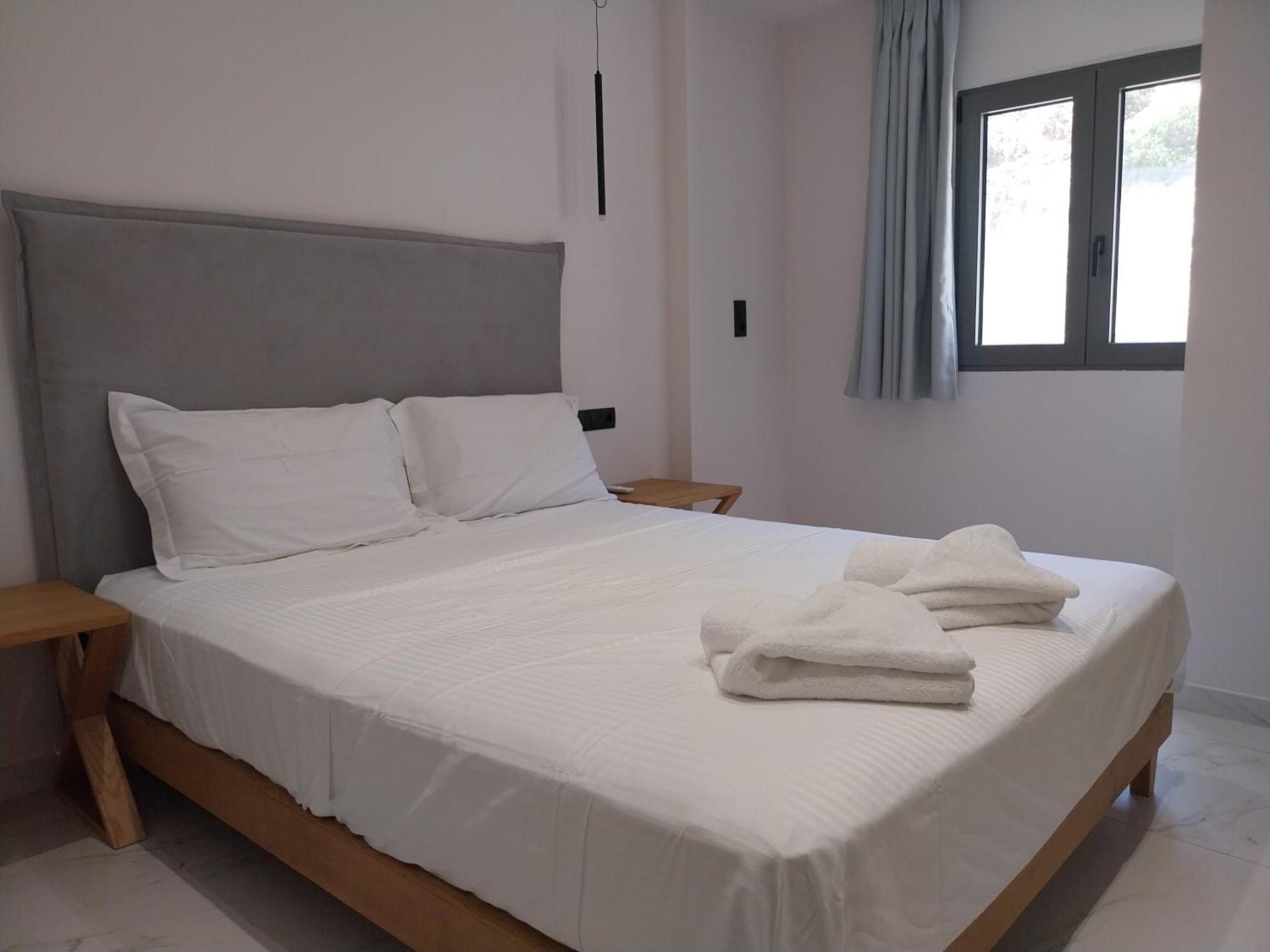 Patric.Ko Aparthotel Agia Galini  Room photo