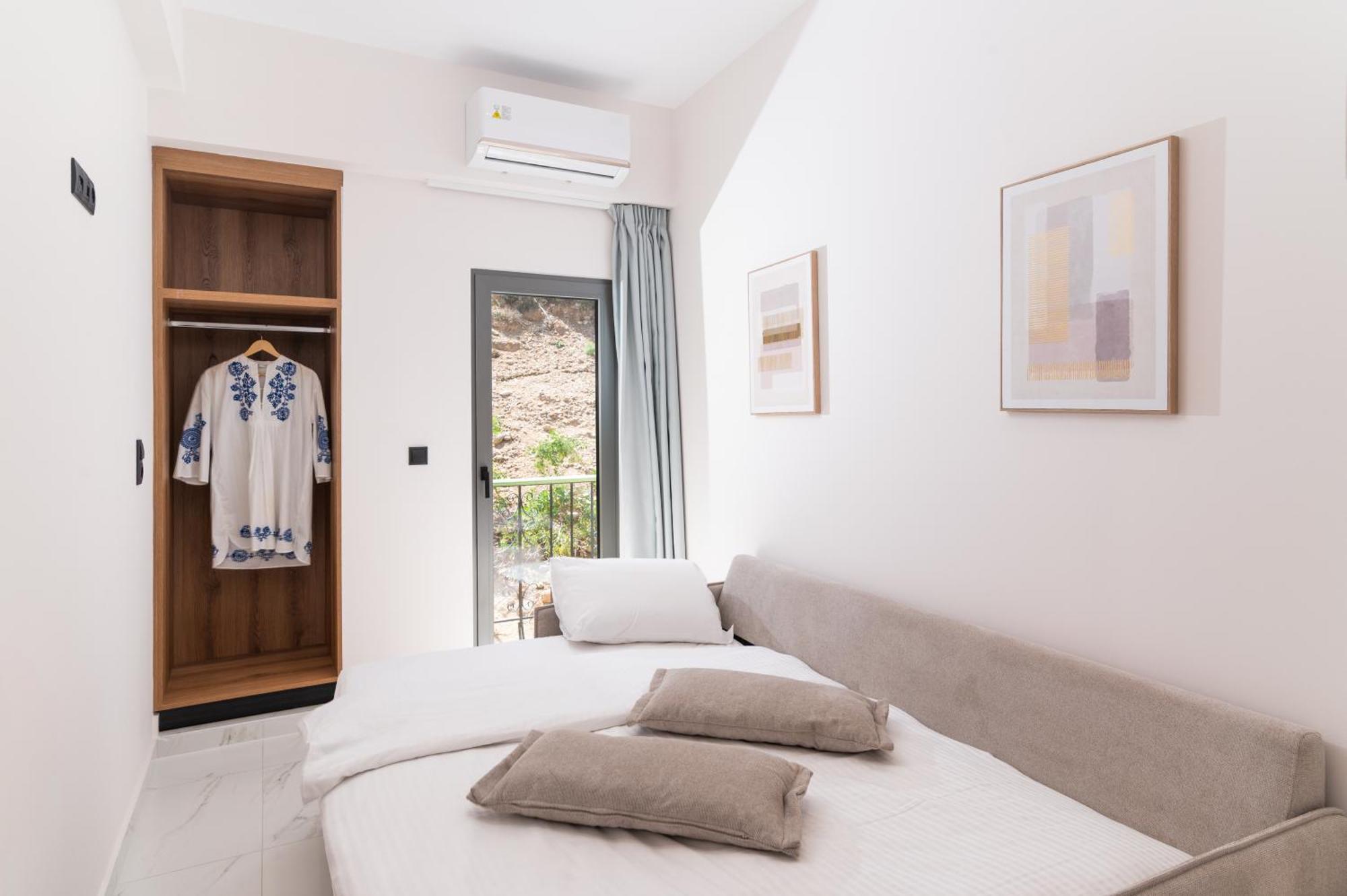 Patric.Ko Aparthotel Agia Galini  Exterior photo